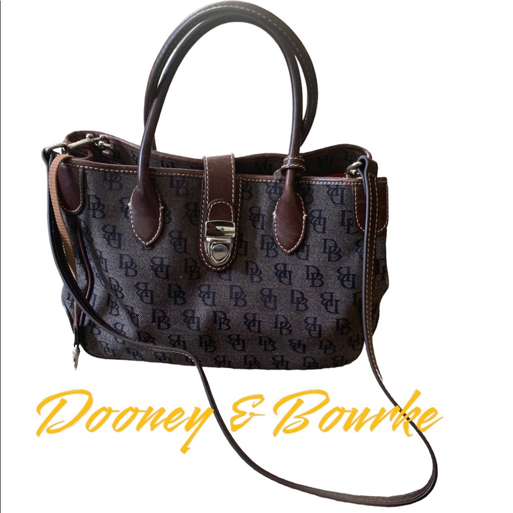 DOONEY & BOURKE PURSE.